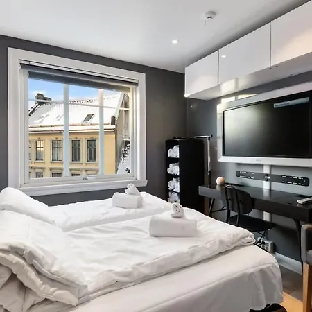 Dinbnb Homes I Historical 1850 House Apartment